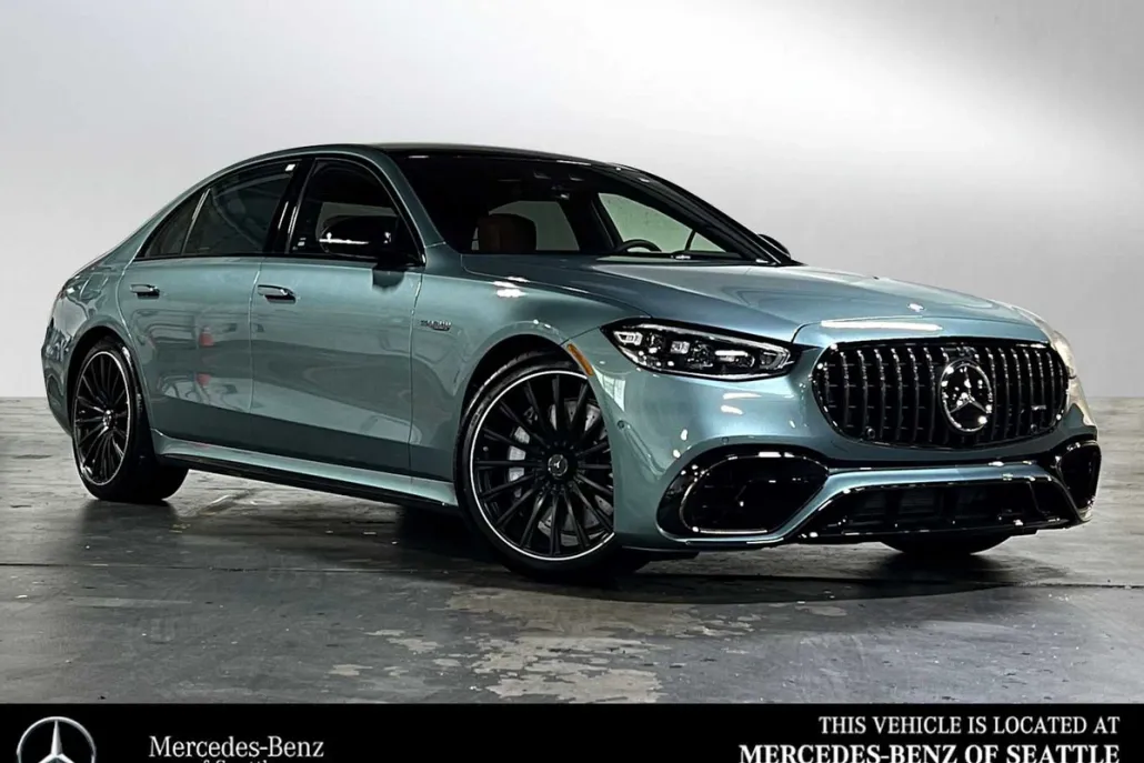 2025 Mercedes Benz S AMG 63 e photo 1