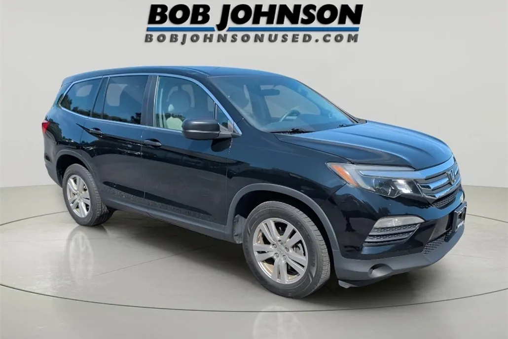 2016 Honda Pilot LX photo 1