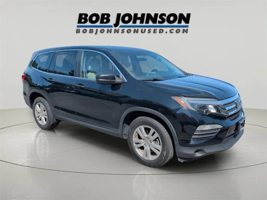 2016 Honda Pilot LX photo 1