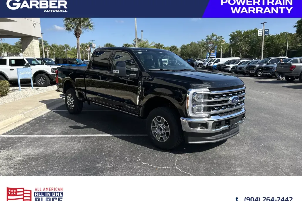 2025 Ford F-250 Lariat photo 1