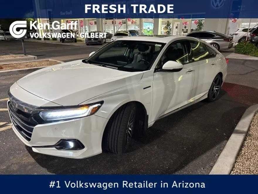 2022 Honda Accord Hybrid Touring photo 1