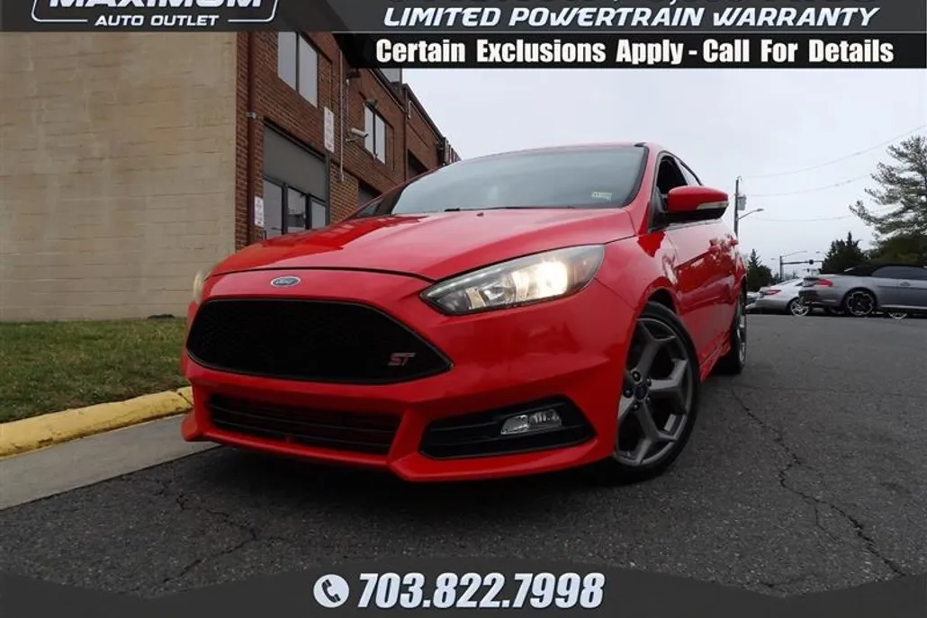 2017 Ford Focus ST photo 1