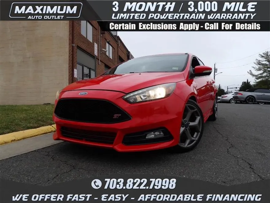 2017 Ford Focus ST photo 1