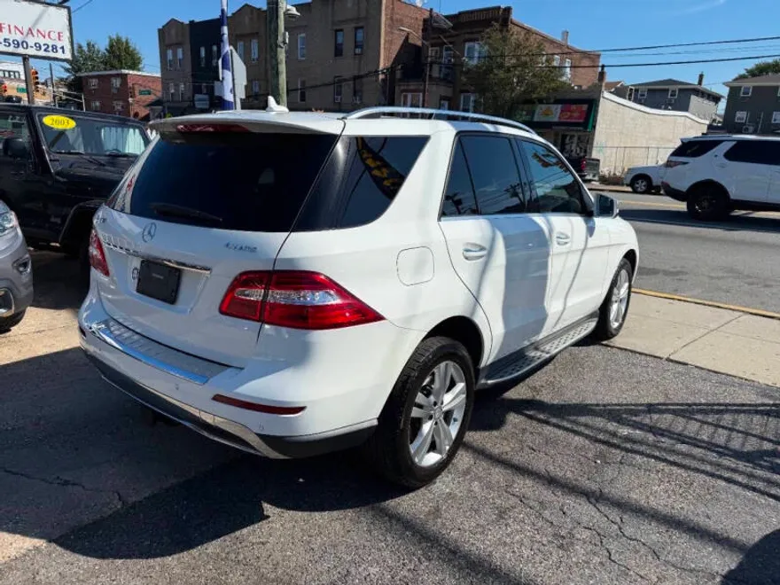 2015 Mercedes Benz ML 350 4MATIC photo 1