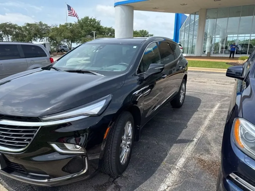 2023 Buick Enclave Premium photo 1
