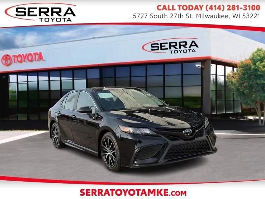 2024 Toyota Camry SE photo 1