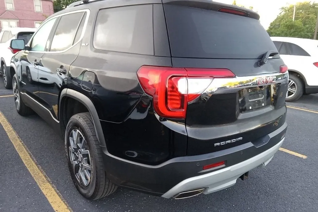 2023 Gmc Acadia SLT photo 1