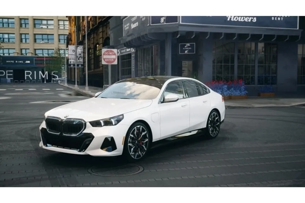 2026 Bmw 550e xDrive photo 1
