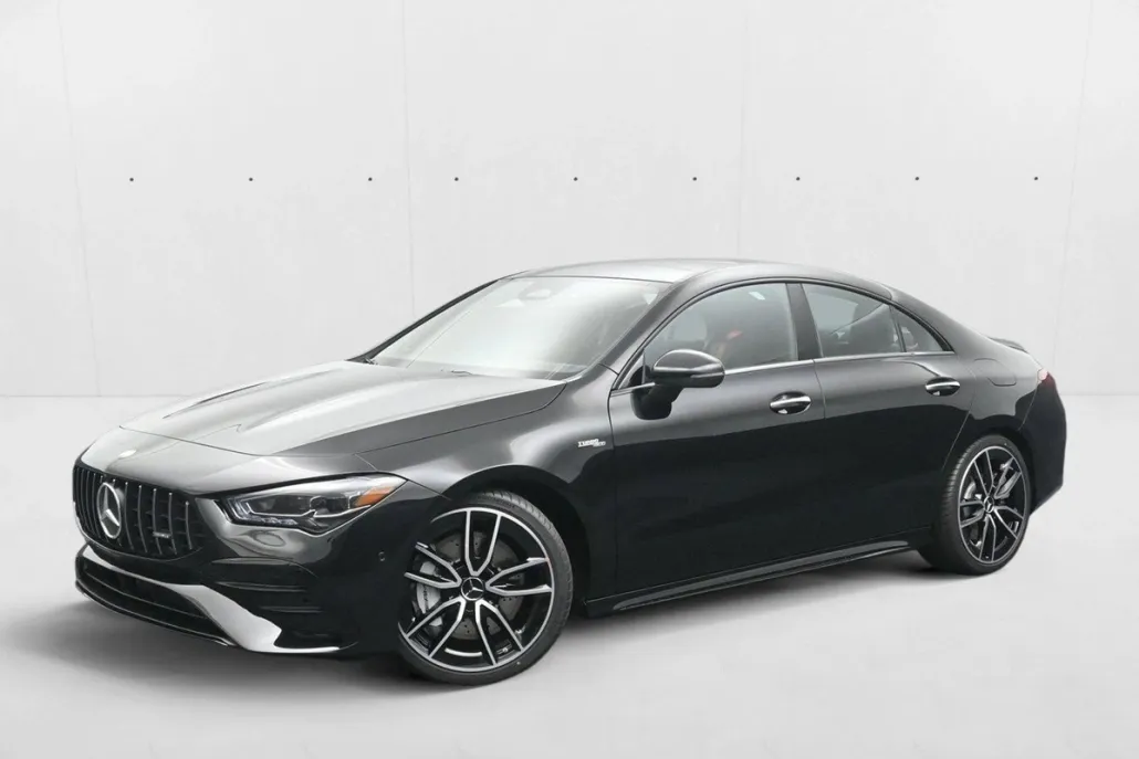2025 Mercedes Benz CLA AMG 35 4MATIC photo 1