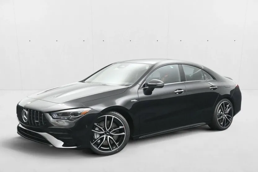 2025 Mercedes Benz CLA AMG 35 4MATIC photo 1