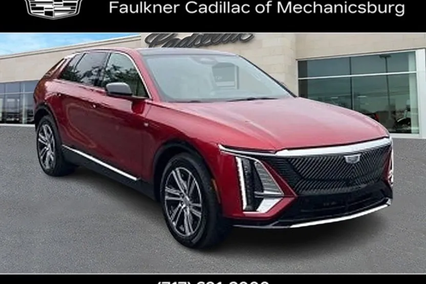 2024 Cadillac Lyriq Luxury photo 1