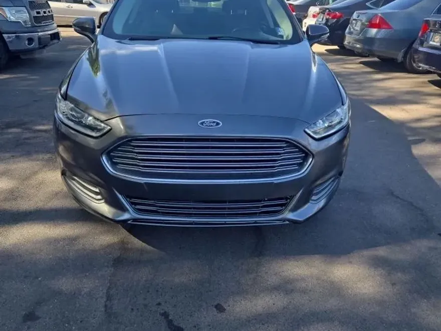 2016 Ford Fusion Titanium photo 1