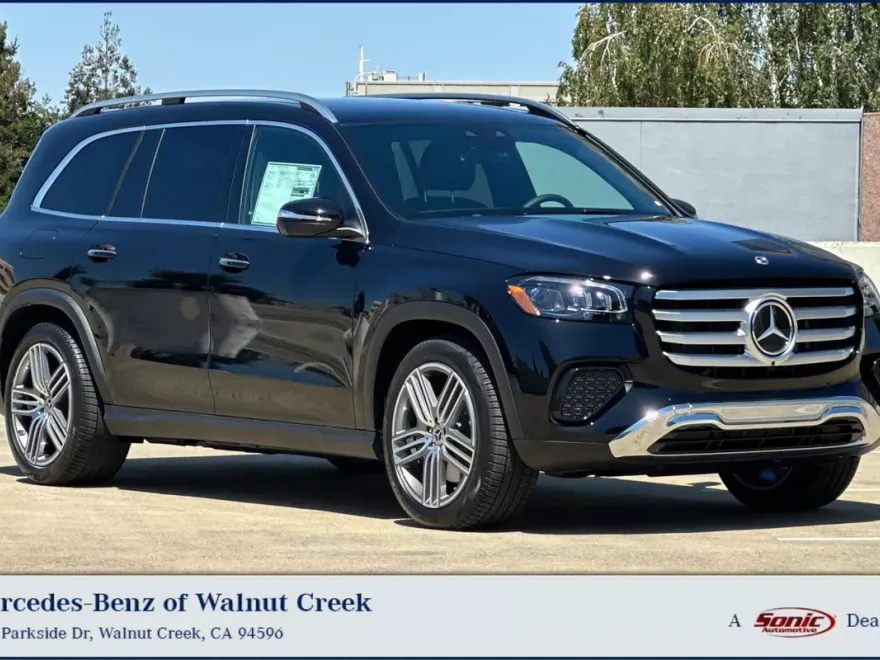 2025 Mercedes Benz GLS 450 4MATIC photo 1
