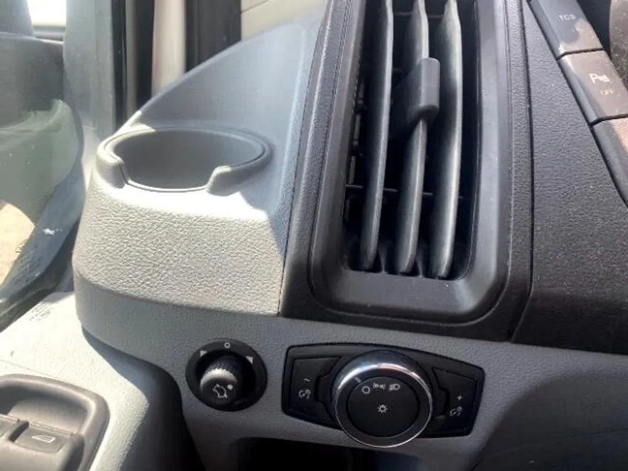 2018 Ford Transit photo 13