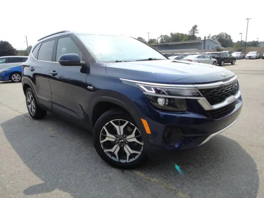 2021 Kia Seltos EX photo 1