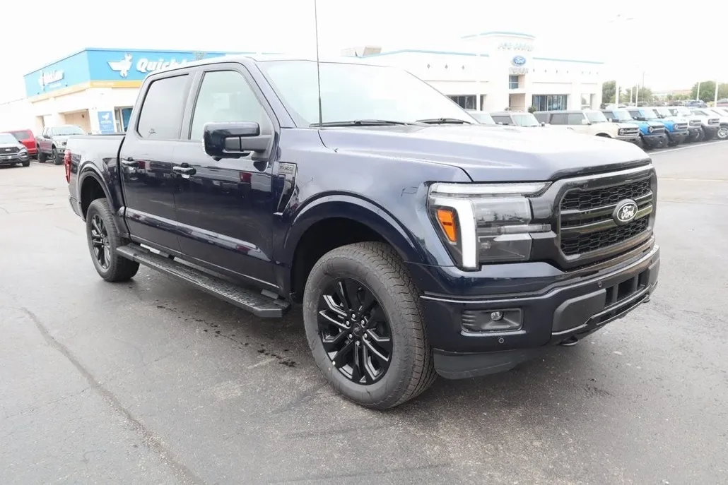 2025 Ford F-150 Lariat photo 1