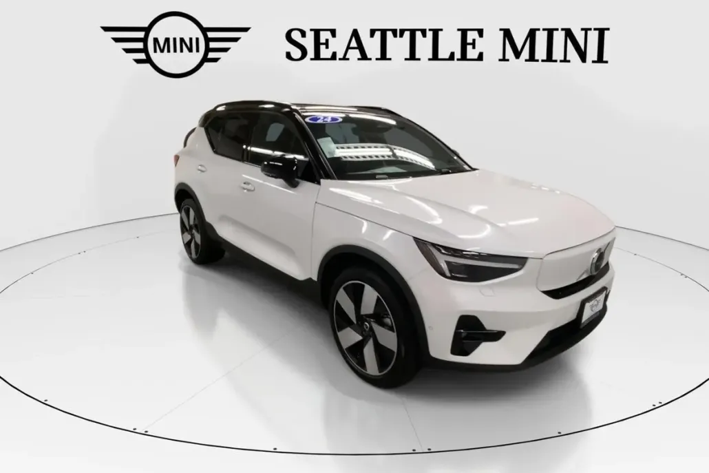 2024 Volvo XC40 Recharge Ultimate photo 1