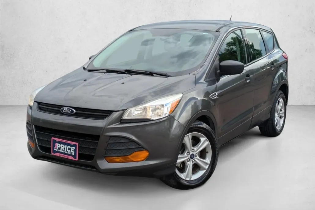 2015 Ford Escape S photo 1