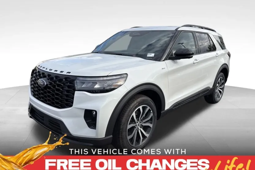 2025 Ford Explorer ST-Line photo 1