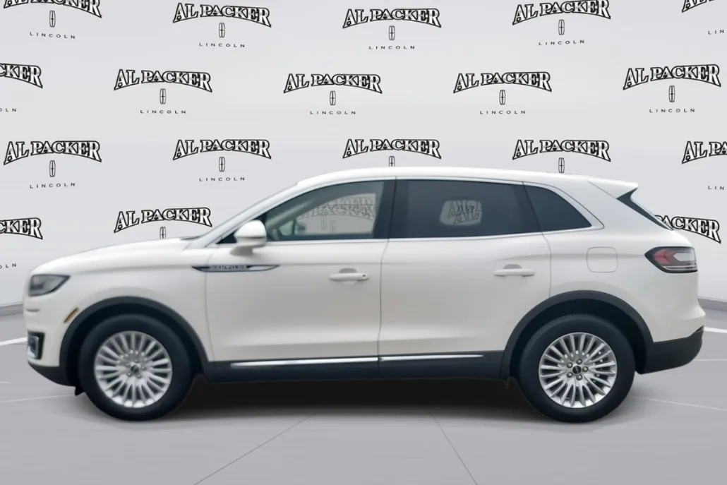 2019 Lincoln Nautilus Standard photo 1