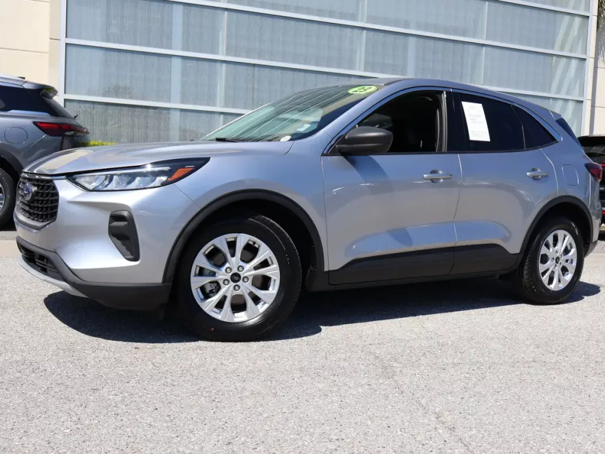 2023 Ford Escape Active photo 1