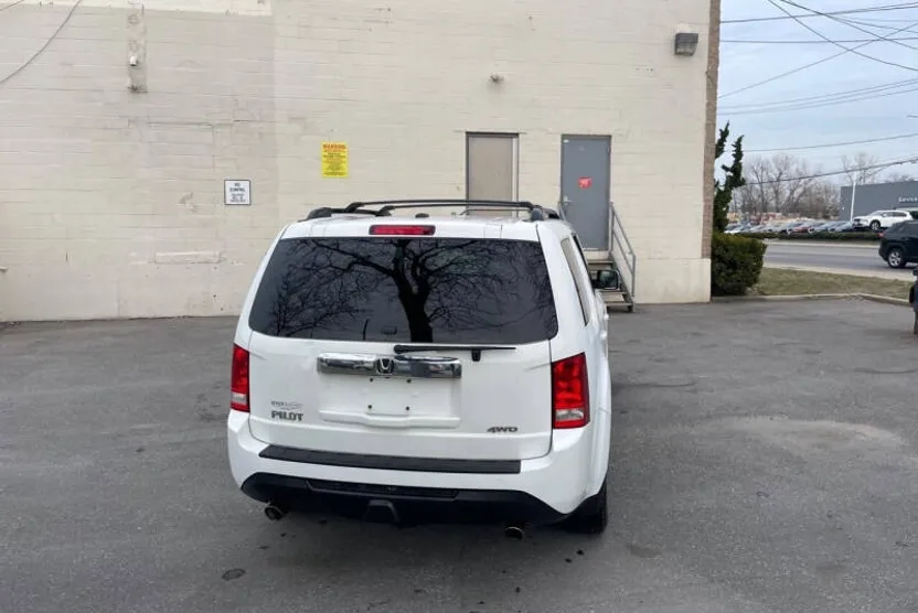 2015 Honda Pilot EX-L photo 1