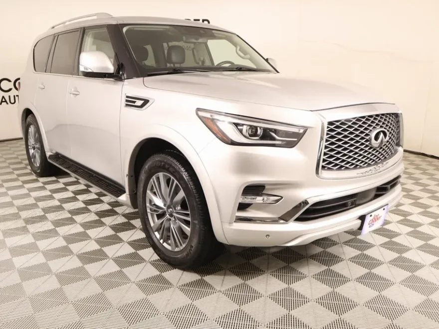 2021 Infiniti QX80 Luxe photo 1