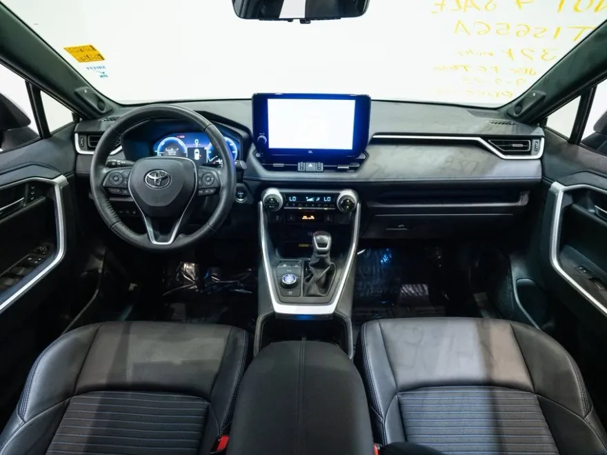 2024 Toyota RAV4 Hybrid XSE photo 1