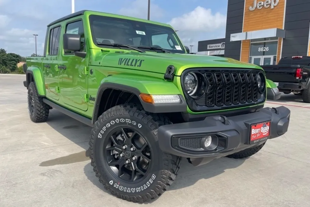 2025 Jeep Gladiator Willys photo 1