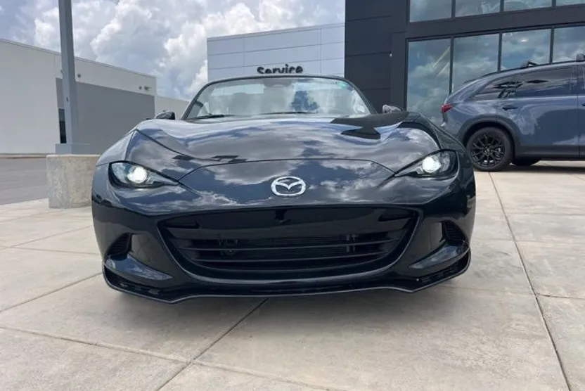 2025 Mazda MX-5 Miata Miata photo 1