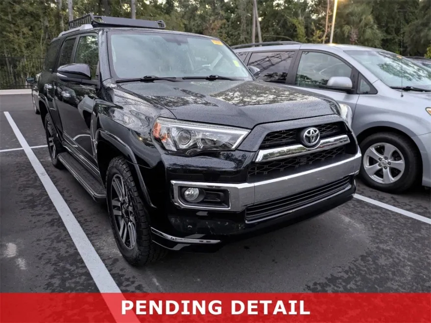 2018 Toyota 4Runner Limited photo 1