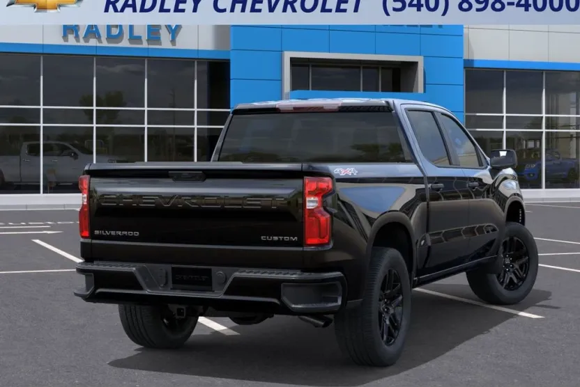 2026 Chevrolet Silverado 1500 Custom photo 1