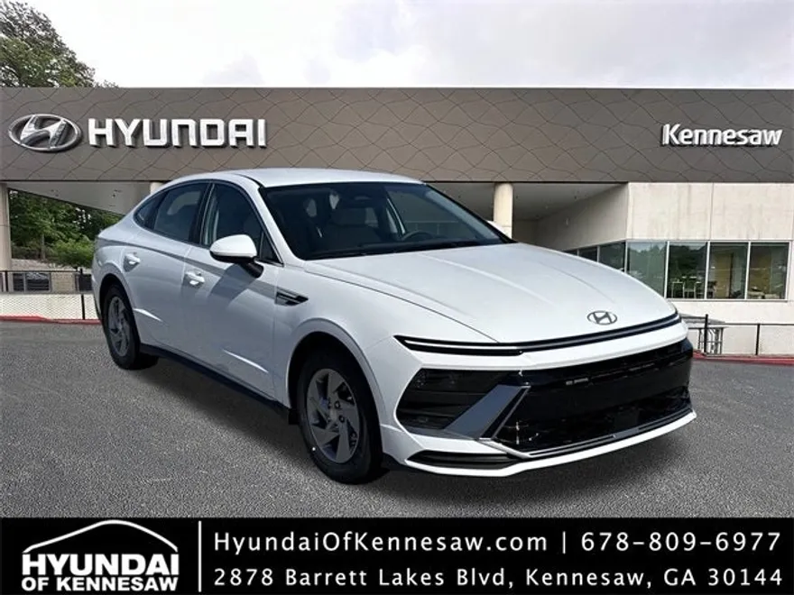 2025 Hyundai Sonata SE photo 1