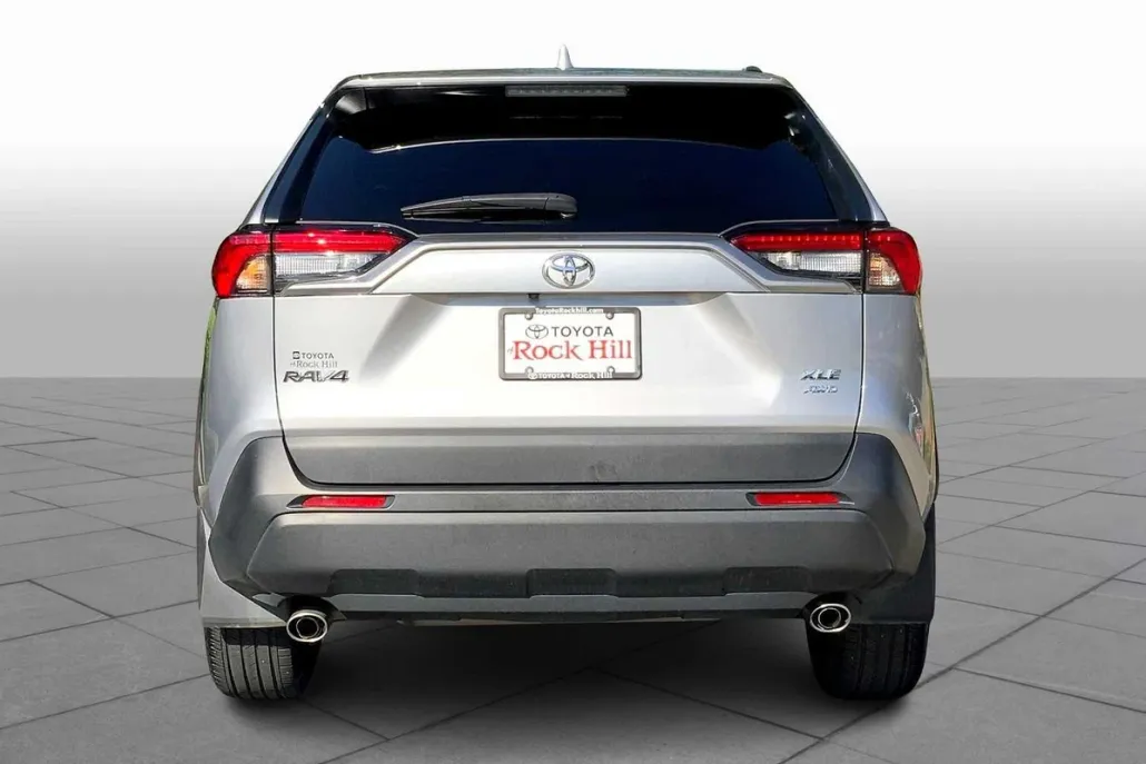 2024 Toyota RAV4 XLE Premium photo 1