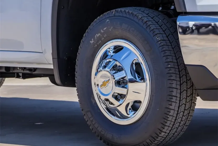 2026 Chevrolet Silverado 3500HD LT photo 1
