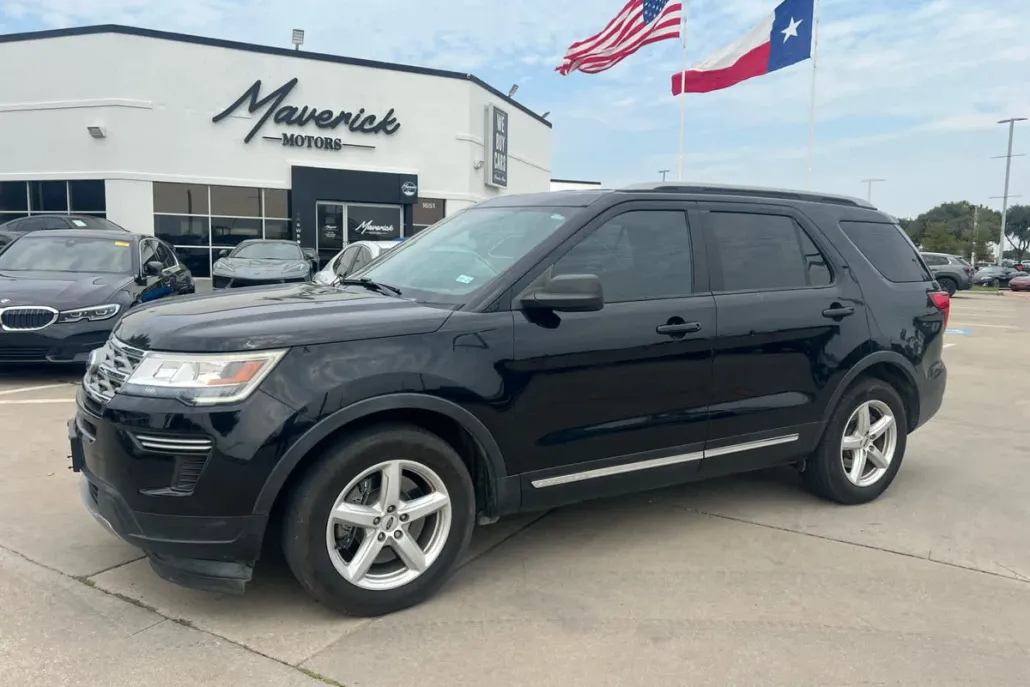 2018 Ford Explorer XLT photo 1
