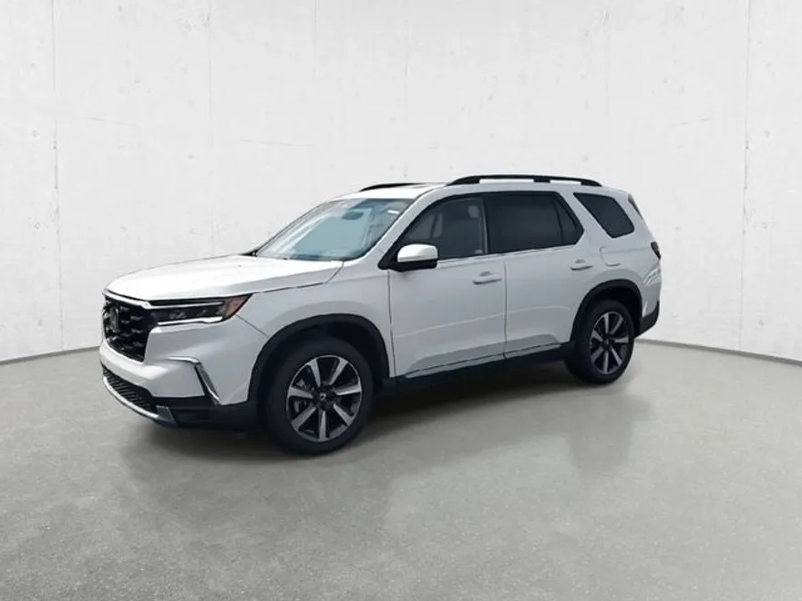 2025 Honda Pilot Touring photo 1