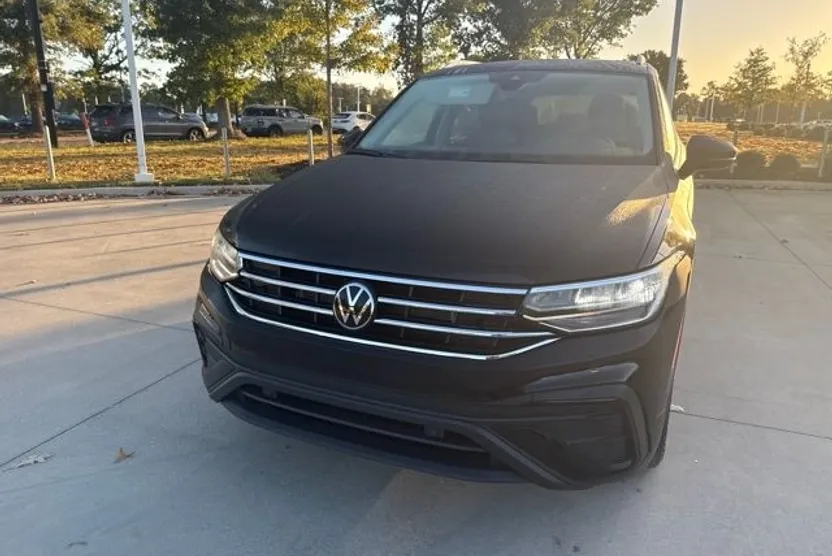 2024 Volkswagen Tiguan SE Wolfsburg Edition photo 1