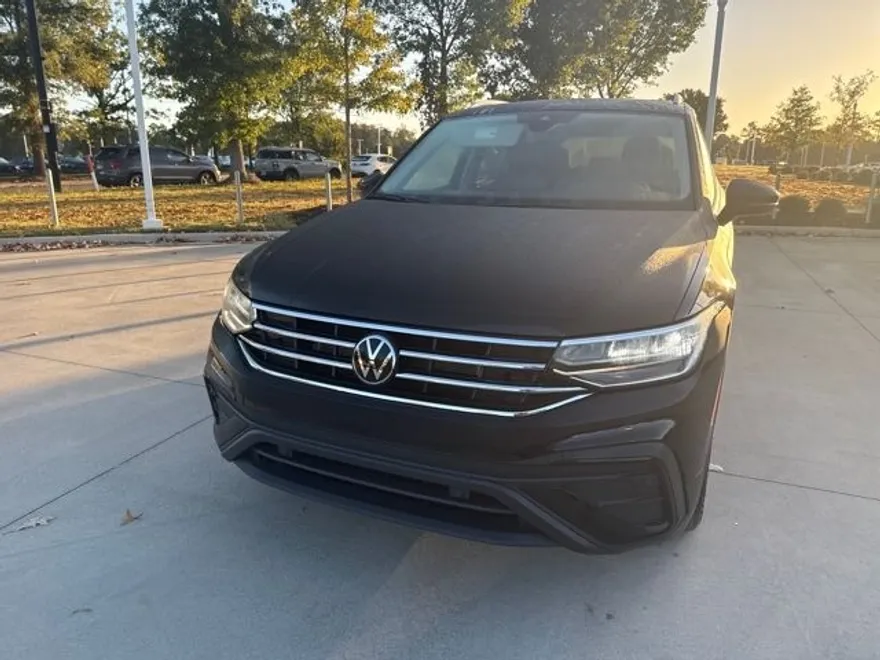 2024 Volkswagen Tiguan SE Wolfsburg Edition photo 1