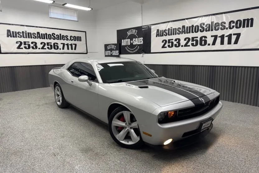 2010 Dodge Challenger SRT8 photo 1