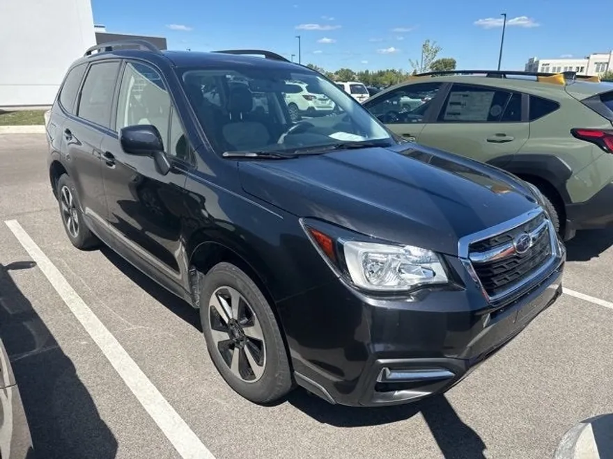 2018 Subaru Forester 2.5i Premium photo 1