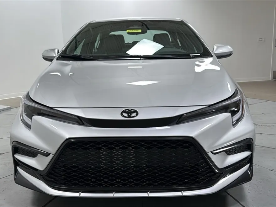 2026 Toyota Corolla SE photo 1