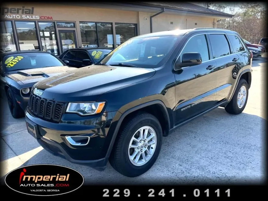 2019 Jeep Grand Cherokee Laredo photo 1