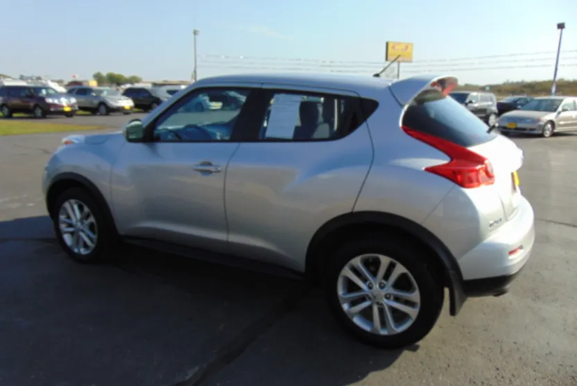 2014 Nissan Juke S photo 1