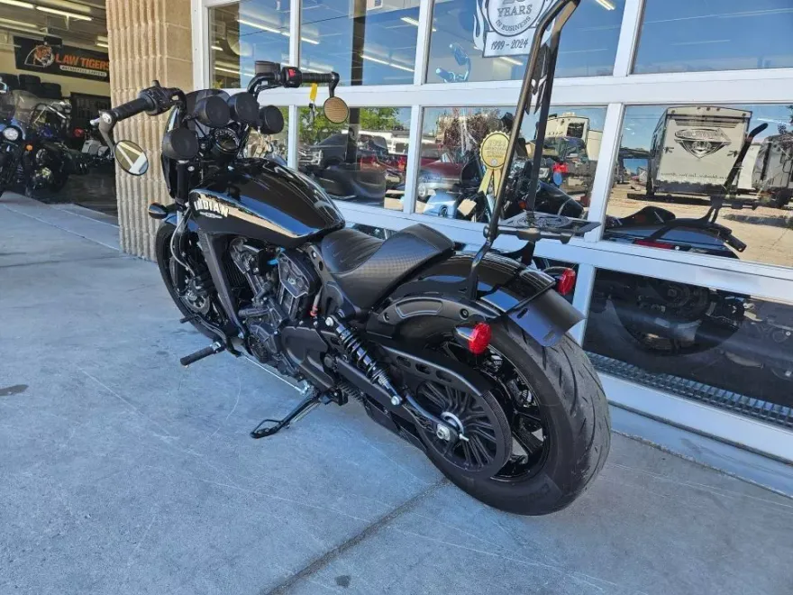 2023 Indian Motorcycle Scout Rogue Rogue photo 1