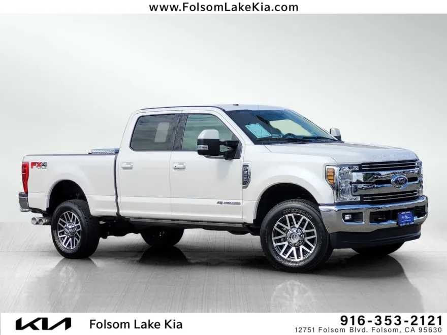 2018 Ford F-350 Lariat photo 1