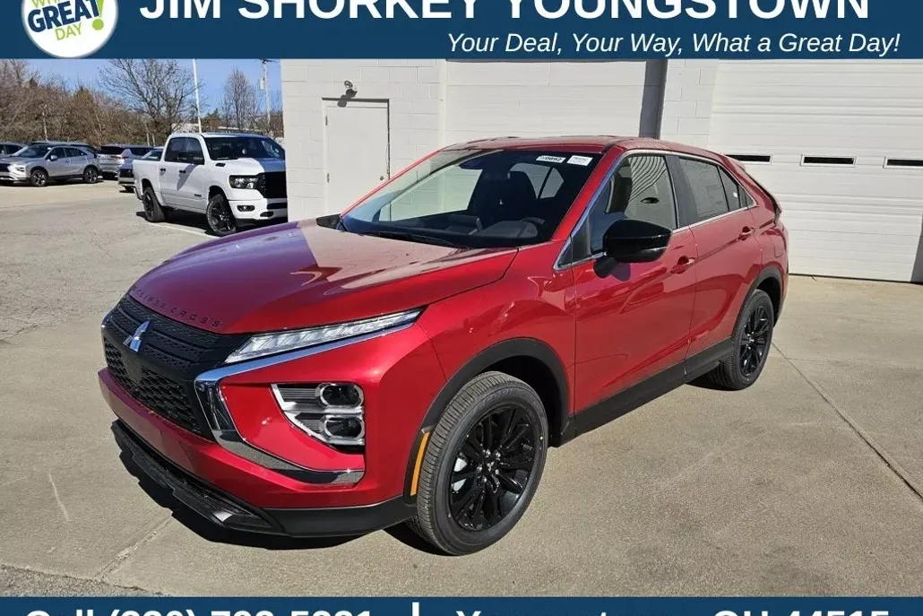 2025 Mitsubishi Eclipse Cross LE photo 1