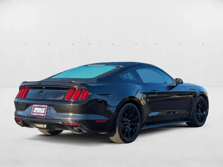 2017 Ford Mustang GT photo 1