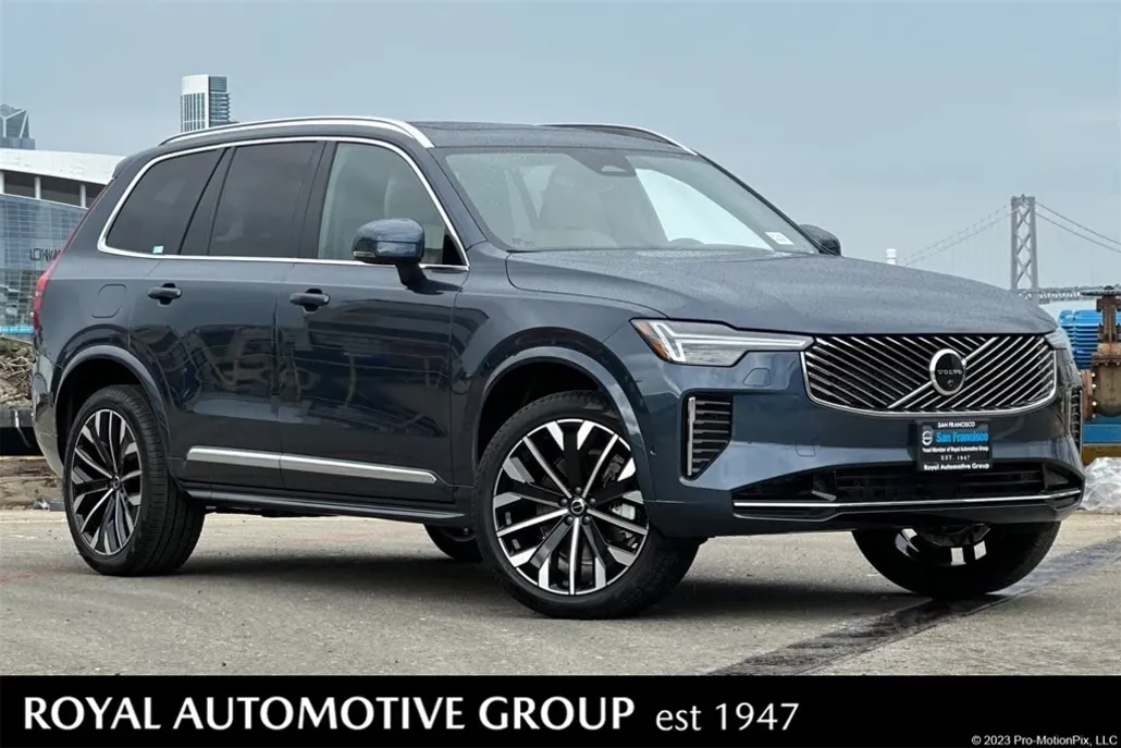 2026 Volvo XC90 B5 Plus photo 1
