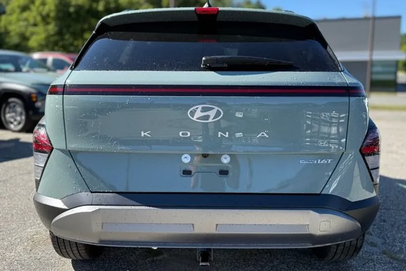 2026 Hyundai Kona SEL photo 1